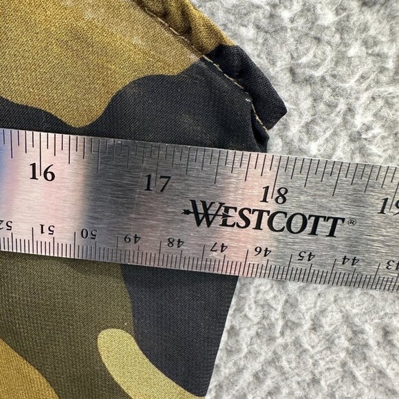 Body Central Womens Top Medium Green Camo Sleeveless Button Front Shirt Blouse - Picture 8 of 10